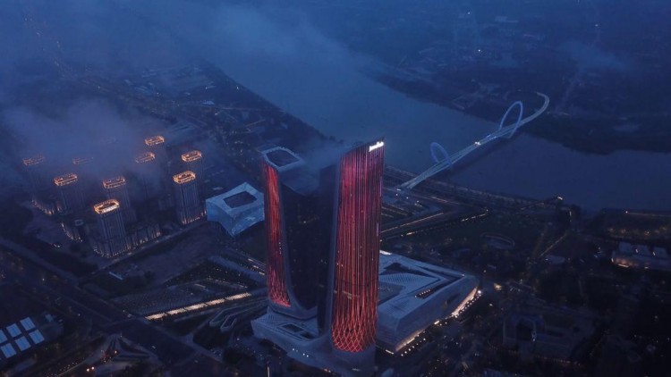 南京时髦新地标！空中网红泳池俯瞰城市天际线来自迪拜的奢华品牌值得一睡